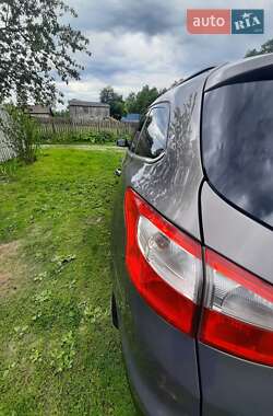 Универсал Ford Focus 2013 в 