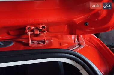 Хэтчбек Ford Focus 2013 в 