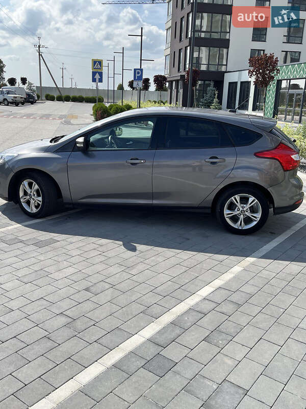 Хэтчбек Ford Focus 2013 в Городке
