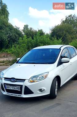 Седан Ford Focus 2012 в 