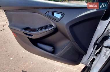 Седан Ford Focus 2012 в 