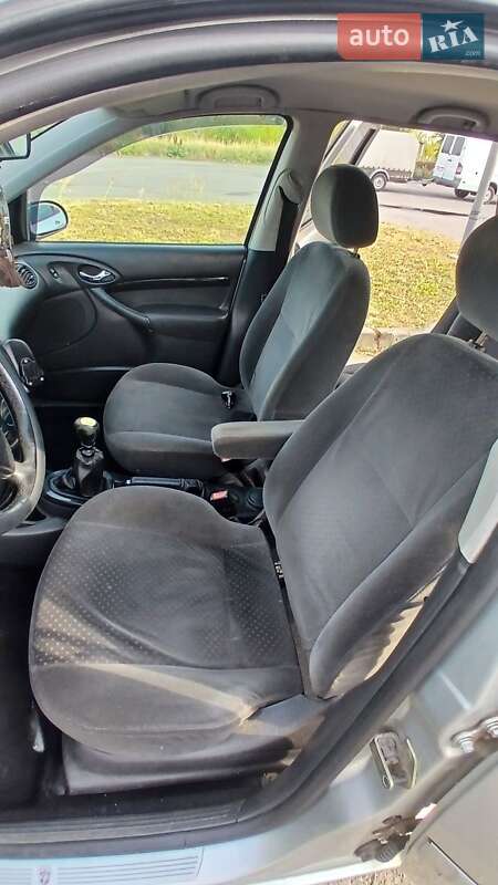 Универсал Ford Focus 2002 в 