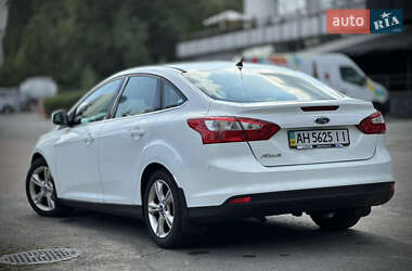 Седан Ford Focus 2013 в 