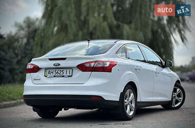 Седан Ford Focus 2013 в 