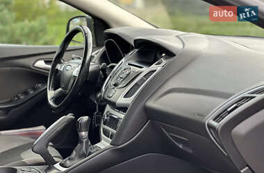 Седан Ford Focus 2013 в 