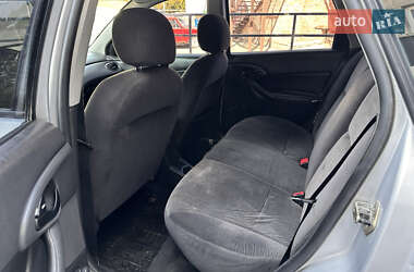 Седан Ford Focus 2002 в 