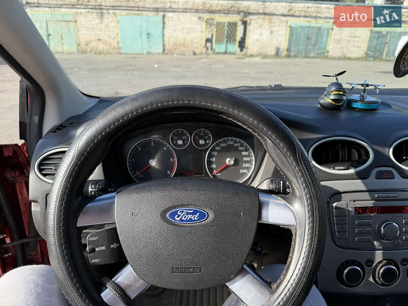 Хэтчбек Ford Focus 2009 в Киеве фото 9 Хэтчбек Ford Focus 2009 в Киеве