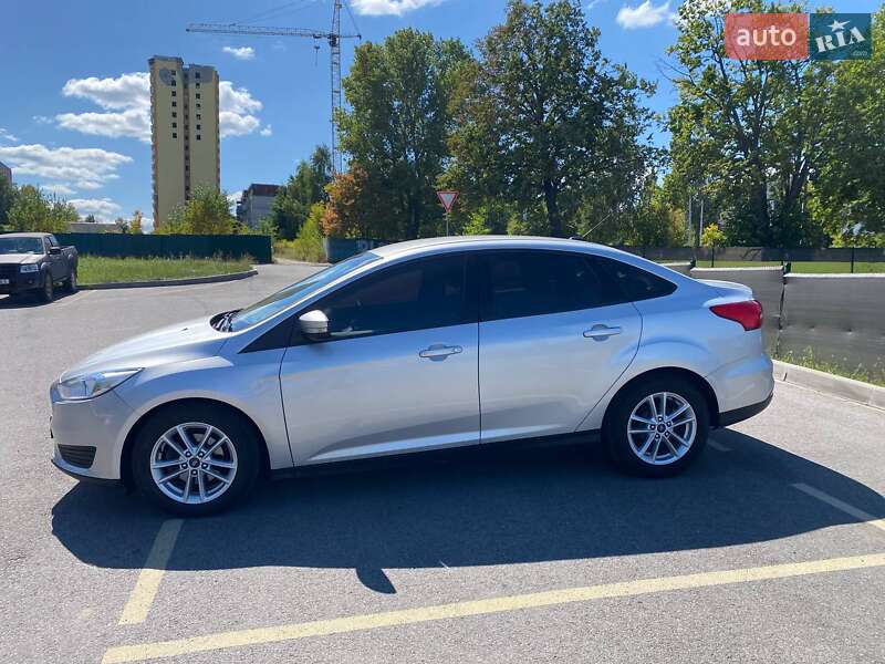 Седан Ford Focus 2016 в Чернигове фото 2 Седан Ford Focus 2016 в Чернигове