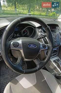 Седан Ford Focus 2013 в 