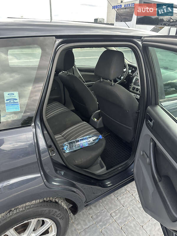 Универсал Ford Focus 2010 в Львове