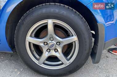 Хэтчбек Ford Focus 2007 в 