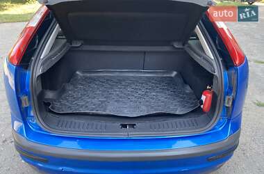 Хэтчбек Ford Focus 2007 в 