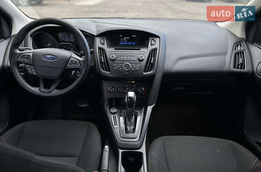 Хэтчбек Ford Focus 2016 в 