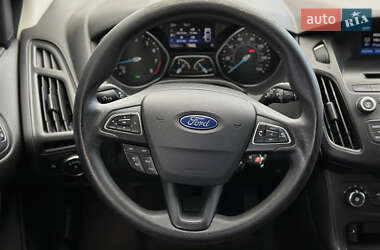 Хэтчбек Ford Focus 2016 в 