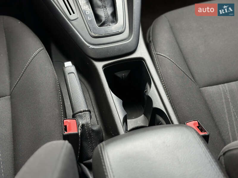Хэтчбек Ford Focus 2016 в Шептицькому