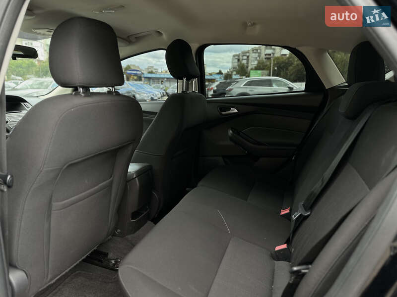 Хэтчбек Ford Focus 2016 в Шептицькому