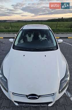 Седан Ford Focus 2014 в 