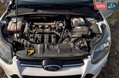 Седан Ford Focus 2014 в 