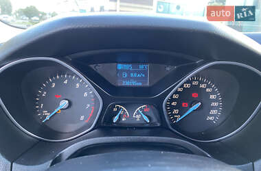Седан Ford Focus 2012 в 