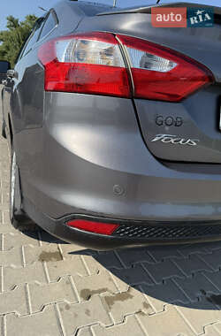 Седан Ford Focus 2012 в 