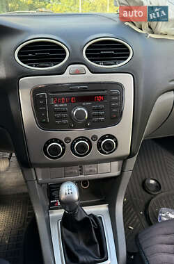 Универсал Ford Focus 2010 в 