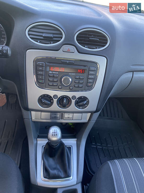 Універсал Ford Focus 2010 в Бориславі