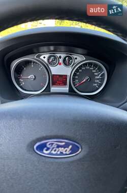 Универсал Ford Focus 2010 в 