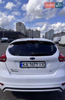 Хэтчбек Ford Focus 2015 в 