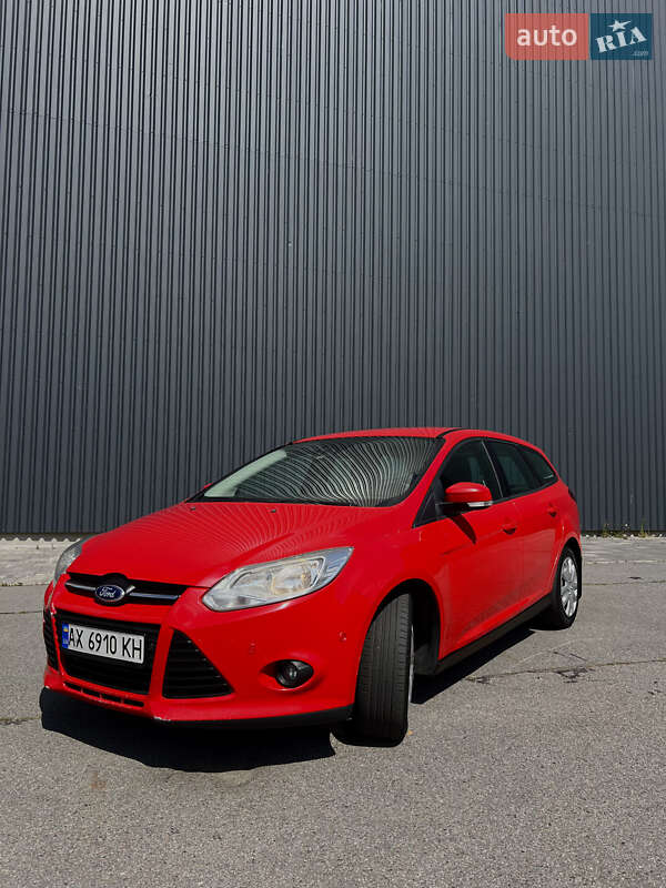 Универсал Ford Focus 2014 в 