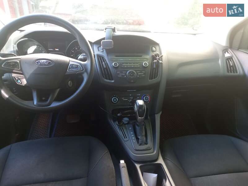 Хэтчбек Ford Focus 2015 в Прилуках фото 5 Хэтчбек Ford Focus 2015 в Прилуках