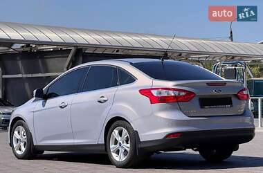 Седан Ford Focus 2013 в 