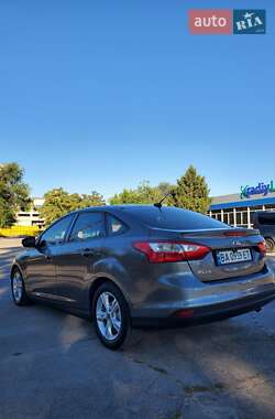Седан Ford Focus 2014 в 