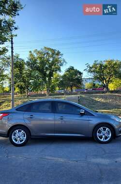 Седан Ford Focus 2014 в 