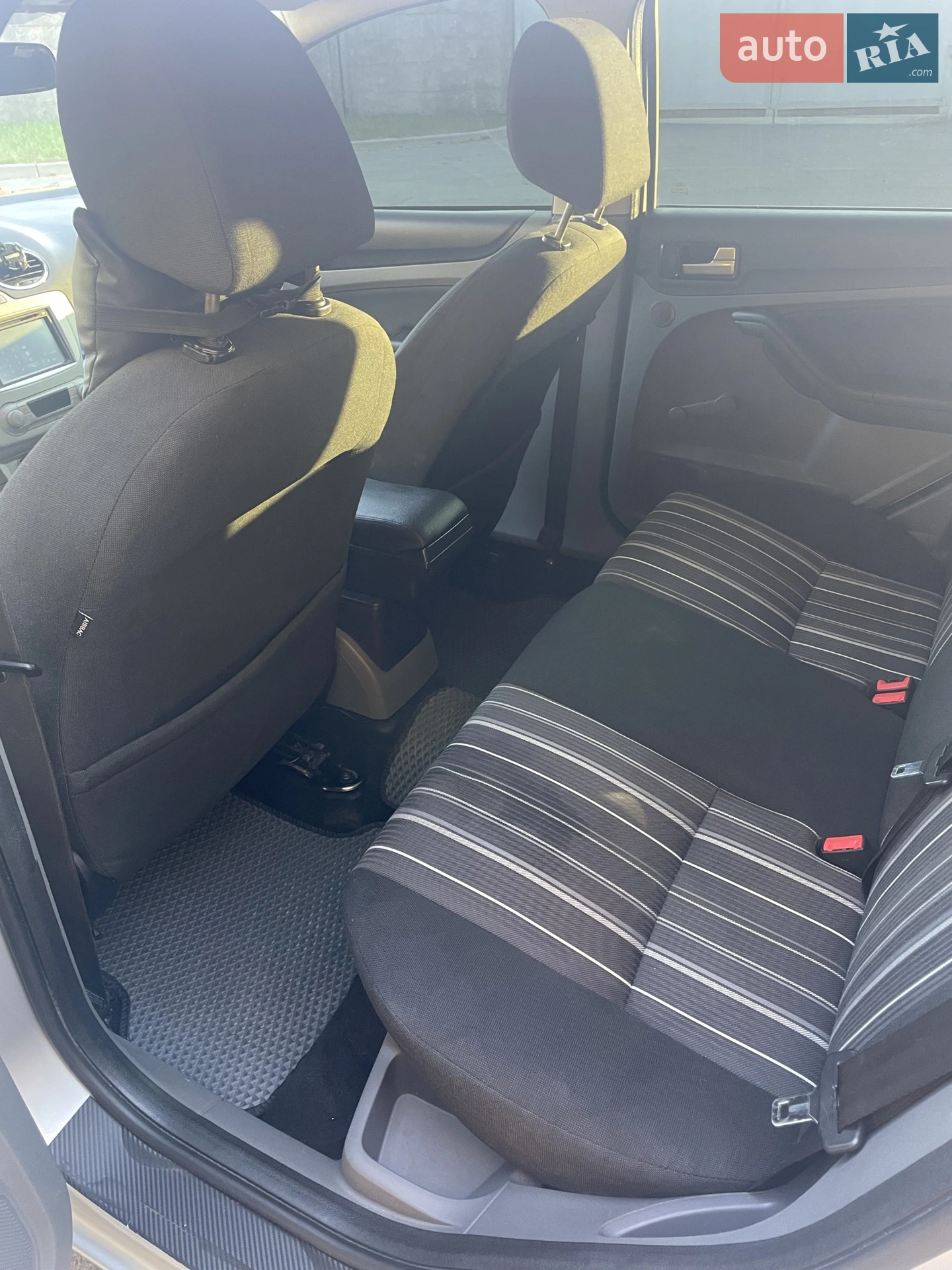 2010 Ford Focus - мініатюра 13