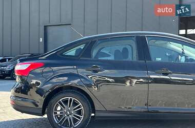 Седан Ford Focus 2013 в 