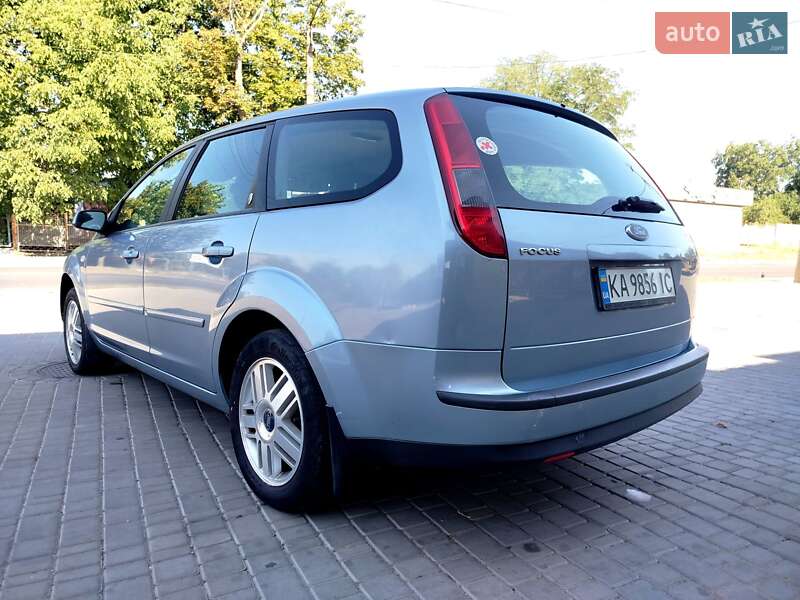 Универсал Ford Focus 2004 в Первомайске