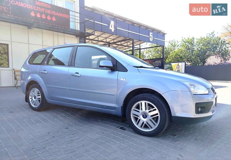 Универсал Ford Focus 2004 в Первомайске