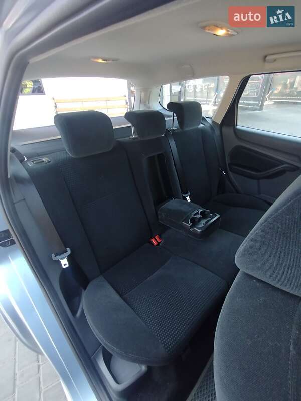 Универсал Ford Focus 2004 в Первомайске