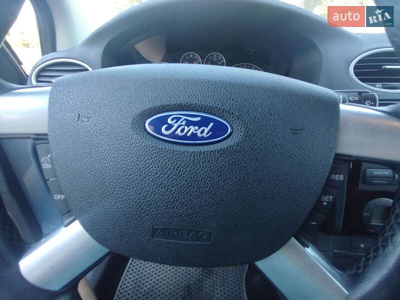 Универсал Ford Focus 2004 в Первомайске