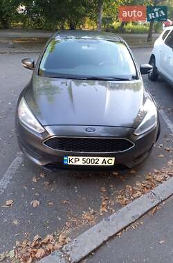 Седан Ford Focus 2015 в 