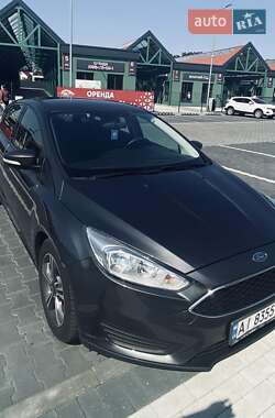 Седан Ford Focus 2017 в 