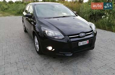 Хэтчбек Ford Focus 2013 в 