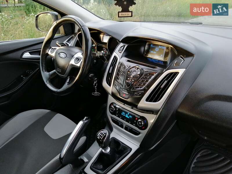 Хэтчбек Ford Focus 2013 в Здолбунове