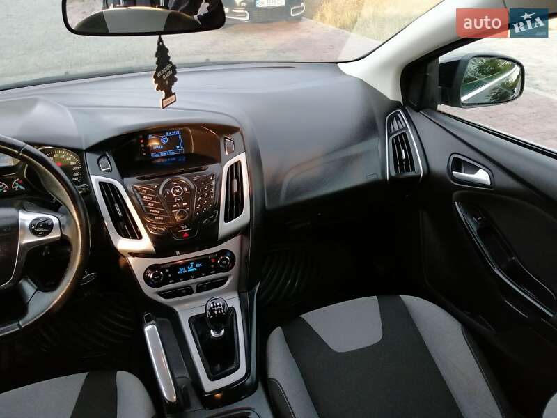 Хэтчбек Ford Focus 2013 в Здолбунове