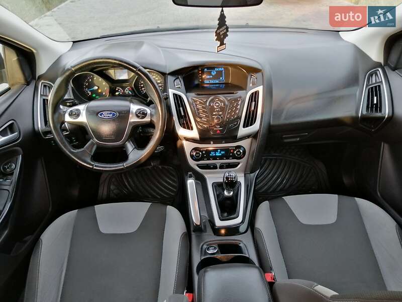 Хэтчбек Ford Focus 2013 в Здолбунове