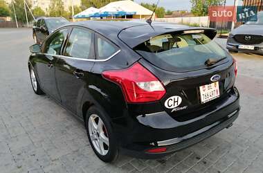 Хэтчбек Ford Focus 2013 в 