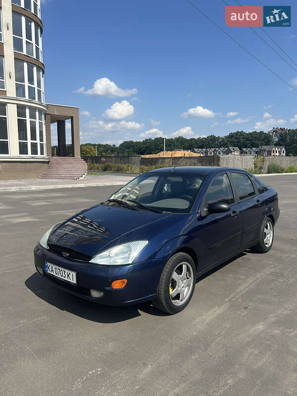 Седан Ford Focus 2003 в 