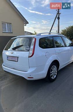 Универсал Ford Focus 2010 в 