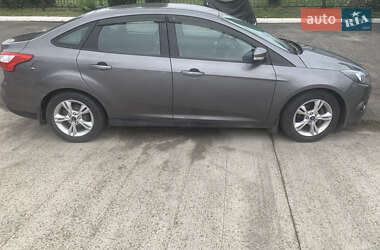 Седан Ford Focus 2013 в 