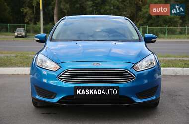 Хэтчбек Ford Focus 2016 в 